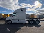 Used 2022 Freightliner Cascadia Detroit DD15AT Semi Truck with Sleeper Cab for sale #463686 - photo 4