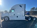 Used 2022 Freightliner Cascadia Detroit DD15AT Semi Truck with Sleeper Cab for sale #463688 - photo 4