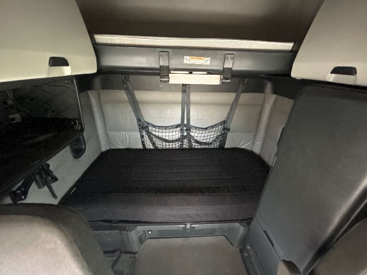 Used 2022 Freightliner Cascadia - photo 18