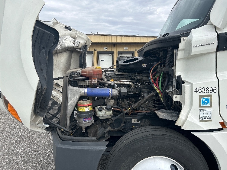 Used 2022 Freightliner Cascadia - photo 23