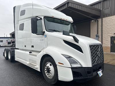 Used 2022 Volvo VNL Volvo D13 Semi Truck for sale #463700 - photo 1