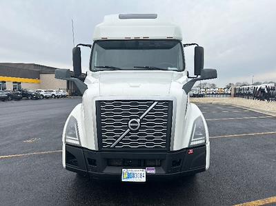 Used 2022 Volvo VNL Volvo D13 Semi Truck for sale #463700 - photo 2