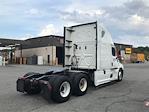 Used 2022 Freightliner Cascadia Detroit DD15AT Semi Truck with Sleeper Cab for sale #464137 - photo 7