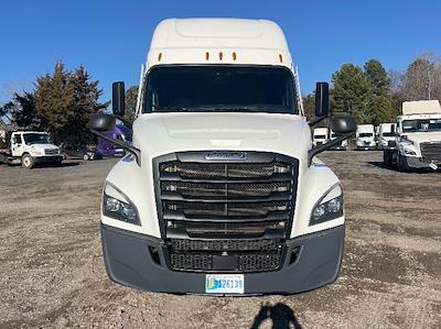 Used 2022 Freightliner Cascadia Detroit DD15AT Semi Truck with Sleeper Cab for sale #464139 - photo 2