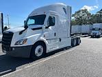 Used 2022 Freightliner Cascadia Detroit DD15AT Semi Truck with Sleeper Cab for sale #464152 - photo 3