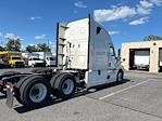 Used 2022 Freightliner Cascadia Detroit DD15AT Semi Truck with Sleeper Cab for sale #464152 - photo 7