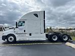 Used 2022 Freightliner Cascadia Detroit DD15AT Semi Truck with Sleeper Cab for sale #464155 - photo 4