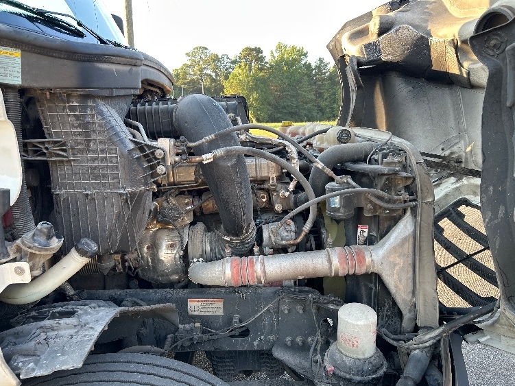 Used 2022 Freightliner Cascadia - photo 22