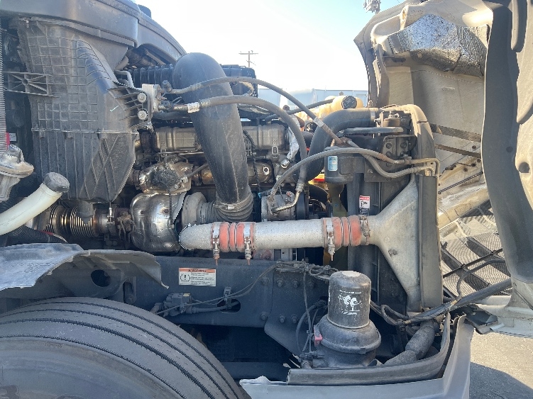 Used 2022 Freightliner Cascadia - photo 22