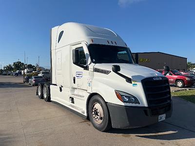 Used 2022 Freightliner Cascadia Detroit DD15AT Semi Truck with Sleeper Cab for sale #464186 - photo 1