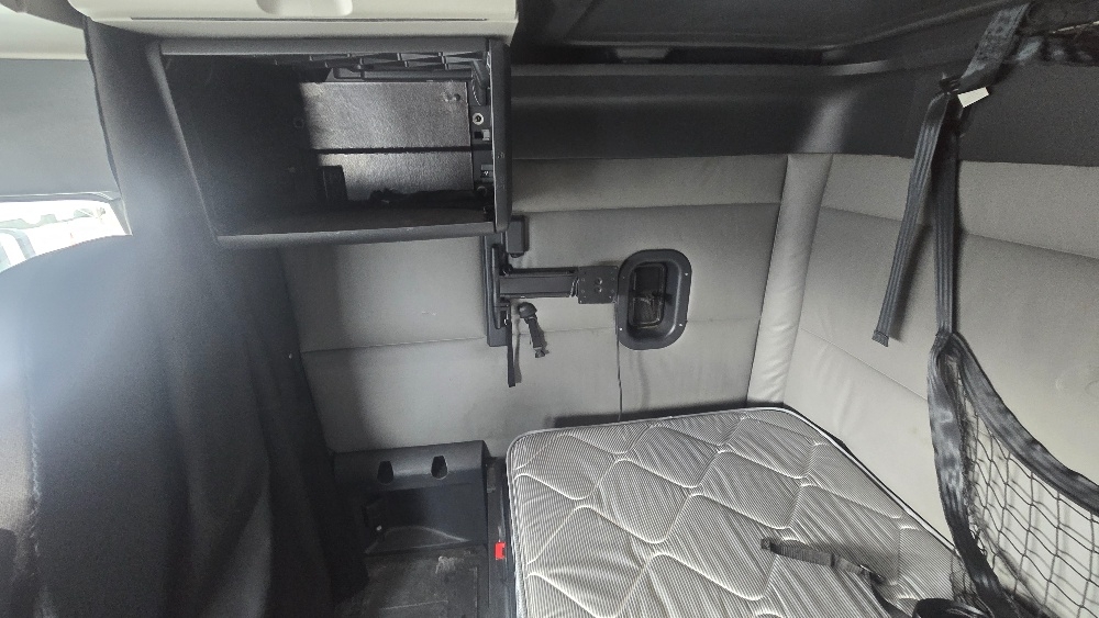 Used 2022 Freightliner Cascadia - photo 21