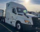 Used 2022 Freightliner Cascadia Detroit DD15AT Semi Truck with Sleeper Cab for sale #464198 - photo 1