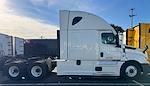 Used 2022 Freightliner Cascadia Detroit DD15AT Semi Truck with Sleeper Cab for sale #464198 - photo 8