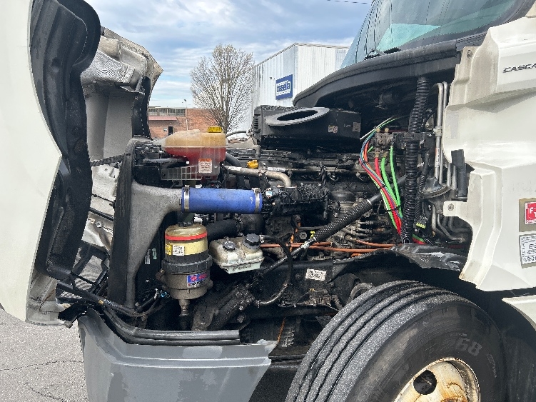 Used 2022 Freightliner Cascadia - photo 23