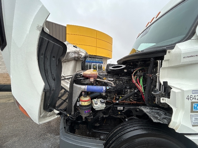 Used 2022 Freightliner Cascadia - photo 23