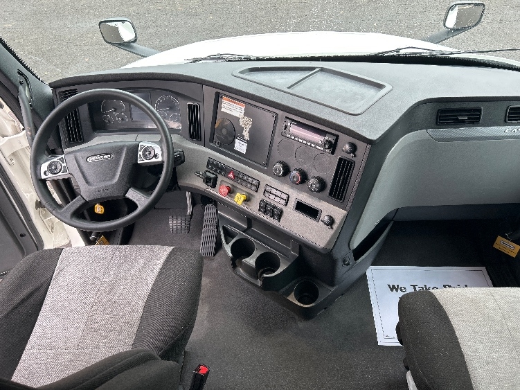 Used 2022 Freightliner Cascadia - photo 14