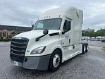 Used 2022 Freightliner Cascadia Detroit DD15AT Semi Truck with Sleeper Cab for sale #464239 - photo 3
