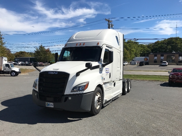 Used 2022 Freightliner Cascadia - photo 5