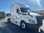 Used 2022 Freightliner Cascadia Detroit DD15AT Semi Truck with Sleeper Cab for sale #464273 - photo 1