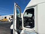 Used 2022 Freightliner Cascadia Detroit DD15AT Semi Truck with Sleeper Cab for sale #464273 - photo 9