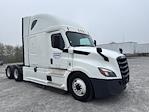 Used 2022 Freightliner Cascadia Detroit DD15AT Semi Truck with Sleeper Cab for sale #464277 - photo 1