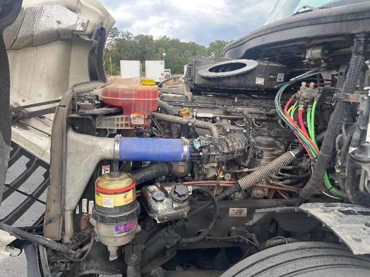 Used 2022 Freightliner Cascadia - photo 23