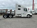 Used 2023 Volvo VNL Volvo D13 Semi Truck for sale #465732 - photo 8