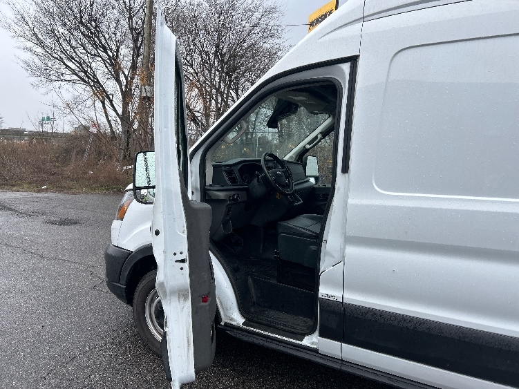 Used 2022 Ford Transit 250 - photo 15