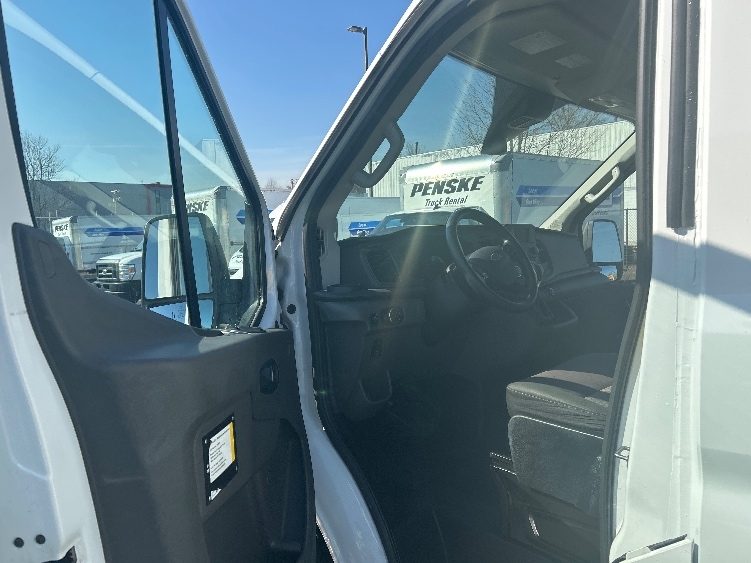 Used 2022 Ford Transit 250 - photo 18
