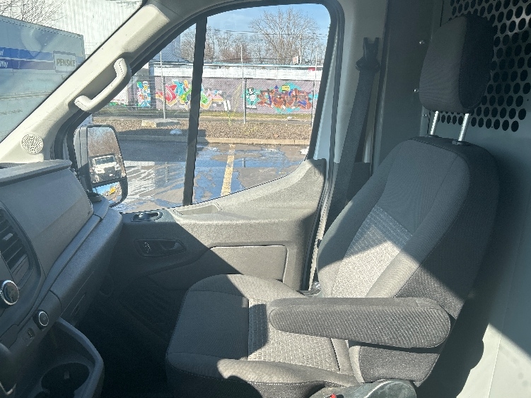 Used 2022 Ford Transit 250 - photo 21