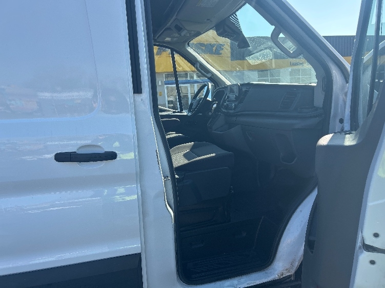 Used 2022 Ford Transit 250 - photo 22