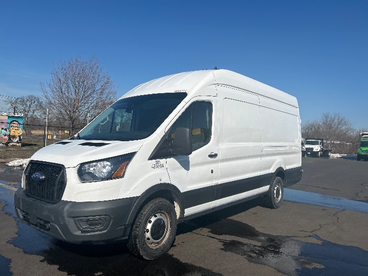 Used 2022 Ford Transit 250 - photo 5