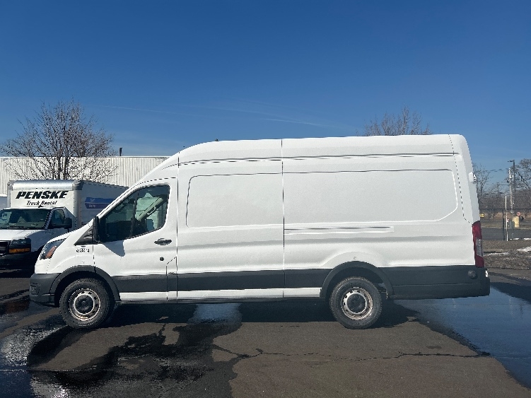 Used 2022 Ford Transit 250 - photo 6