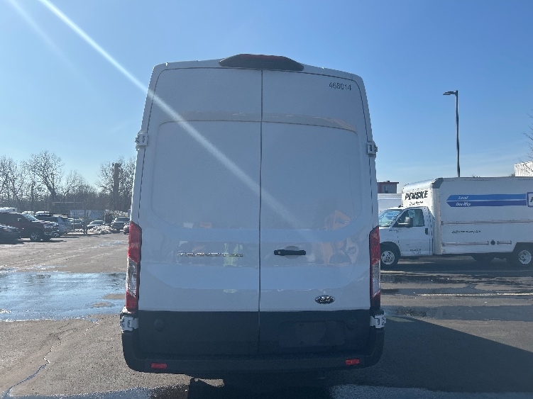 Used 2022 Ford Transit 250 - photo 9