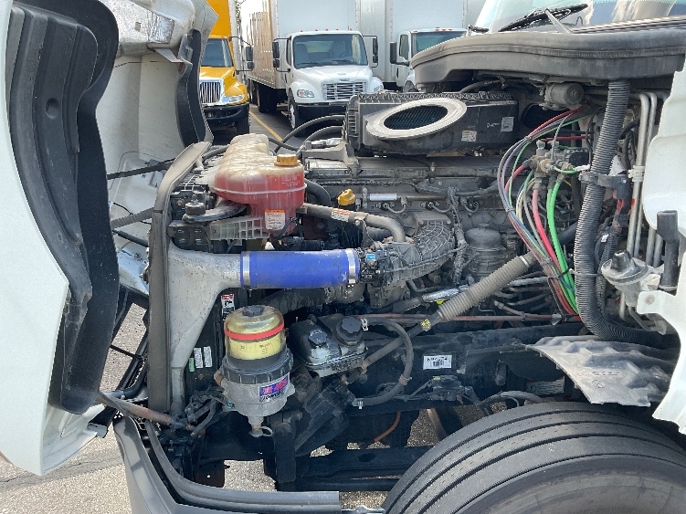 Used 2022 Freightliner Cascadia - photo 23