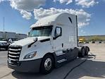 Used 2022 Freightliner Cascadia Detroit DD15AT Semi Truck with Sleeper Cab for sale #468426 - photo 3