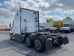 Used 2022 Freightliner Cascadia Detroit DD15AT Semi Truck with Sleeper Cab for sale #468426 - photo 5