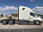 Used 2022 Freightliner Cascadia Detroit DD15AT Semi Truck with Sleeper Cab for sale #468426 - photo 8