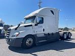 Used 2022 Freightliner Cascadia Detroit DD15AT Semi Truck with Sleeper Cab for sale #468428 - photo 3