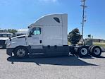 Used 2022 Freightliner Cascadia Detroit DD15AT Semi Truck with Sleeper Cab for sale #468428 - photo 4
