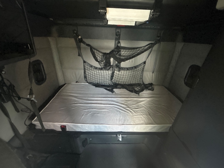 Used 2022 Freightliner Cascadia - photo 19