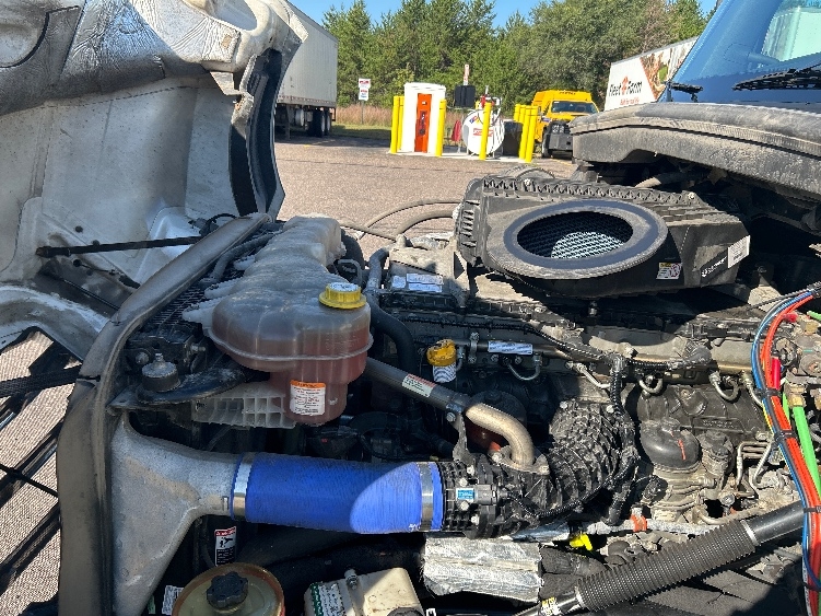 Used 2022 Freightliner Cascadia - photo 23