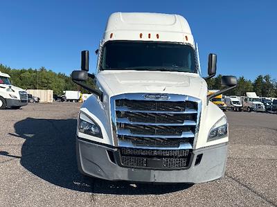 Used 2022 Freightliner Cascadia Detroit DD15AT Semi Truck with Sleeper Cab for sale #471038 - photo 2