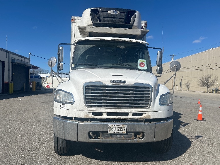 Used 2020 Freightliner M2 106 - photo 2