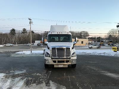 Used 2020 Freightliner Cascadia Detroit DD13 Semi Truck for sale #4808 - photo 2