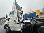 Used 2022 Freightliner Cascadia Detroit DD13 Semi Truck for sale #482899 - photo 4