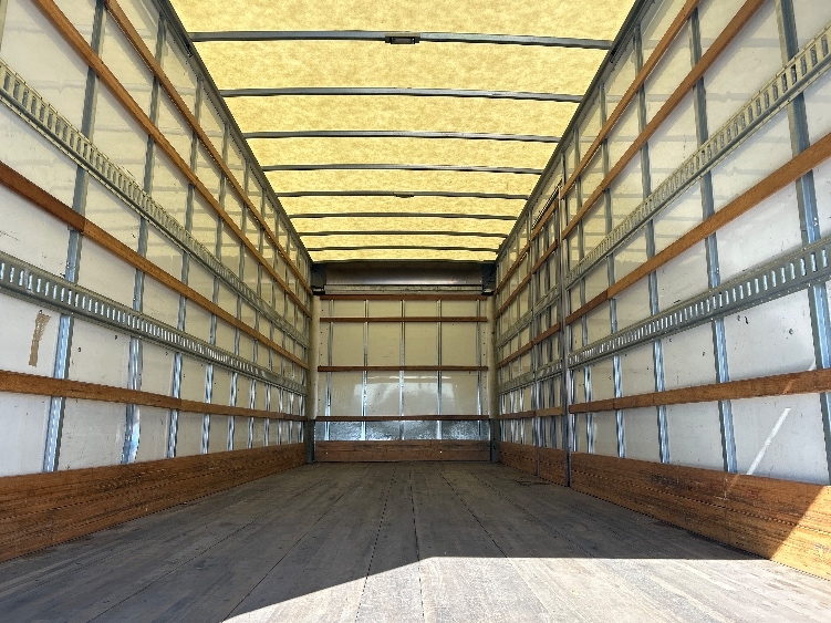 Used 2023 Freightliner M2 106 - photo 9