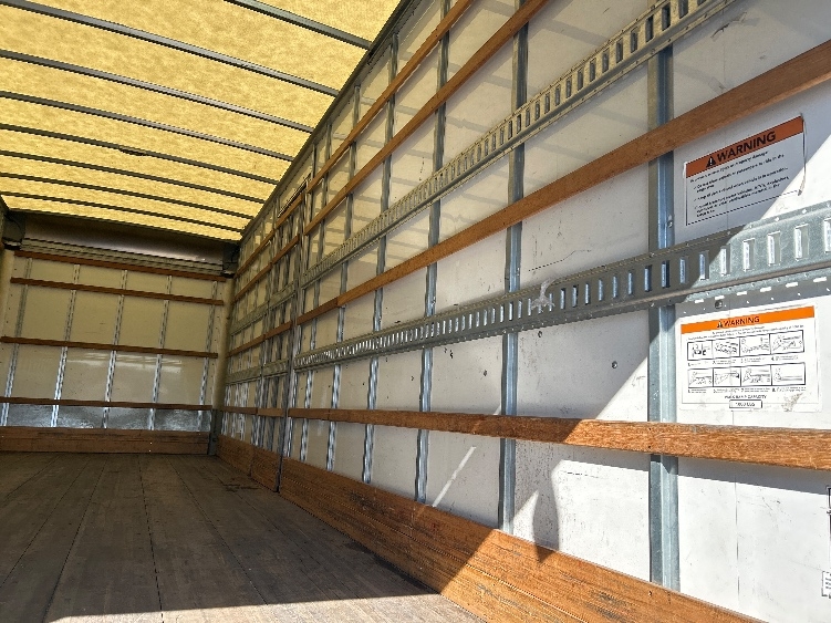 Used 2023 Freightliner M2 106 - photo 11