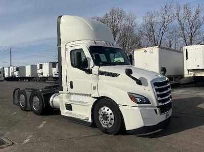 Used 2022 Freightliner Cascadia Detroit DD13 Semi Truck for sale #483017 - photo 1
