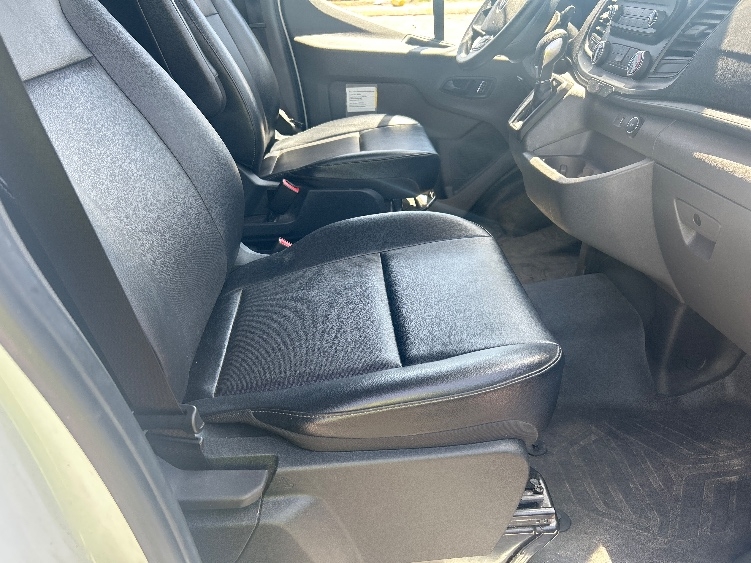 Used 2023 Ford Transit 250 - photo 23